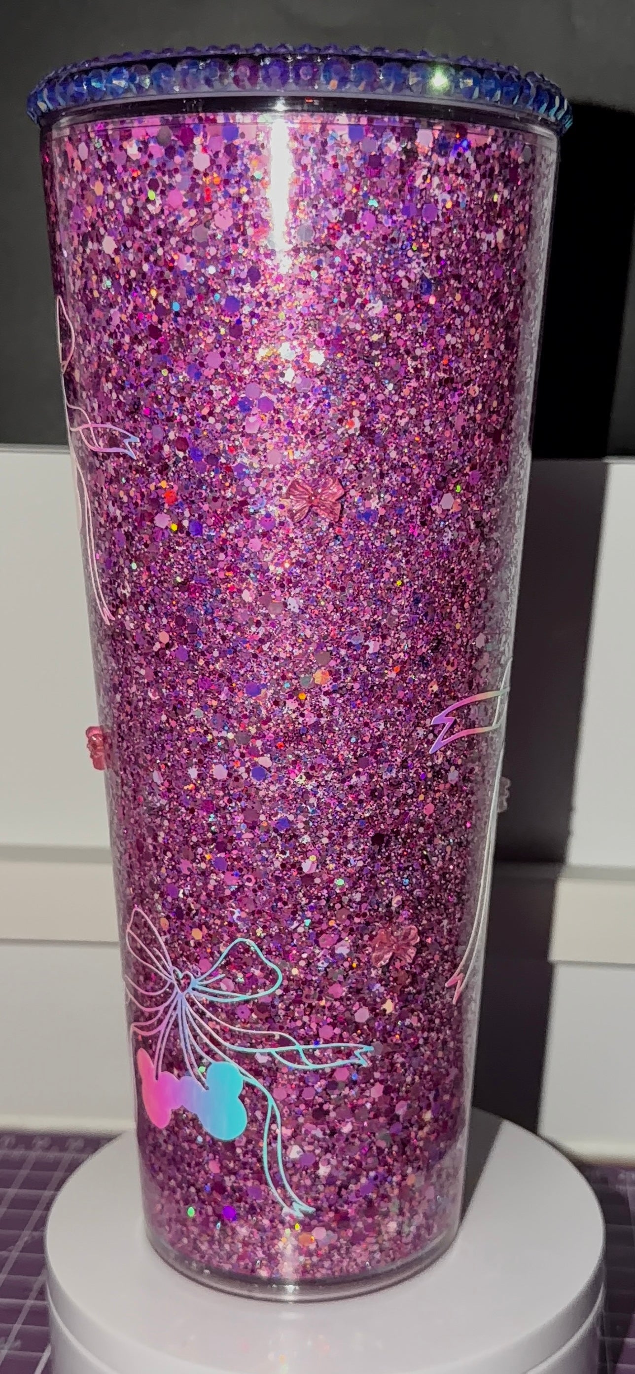 24 oz No Globe Cherry Bow Tumbler