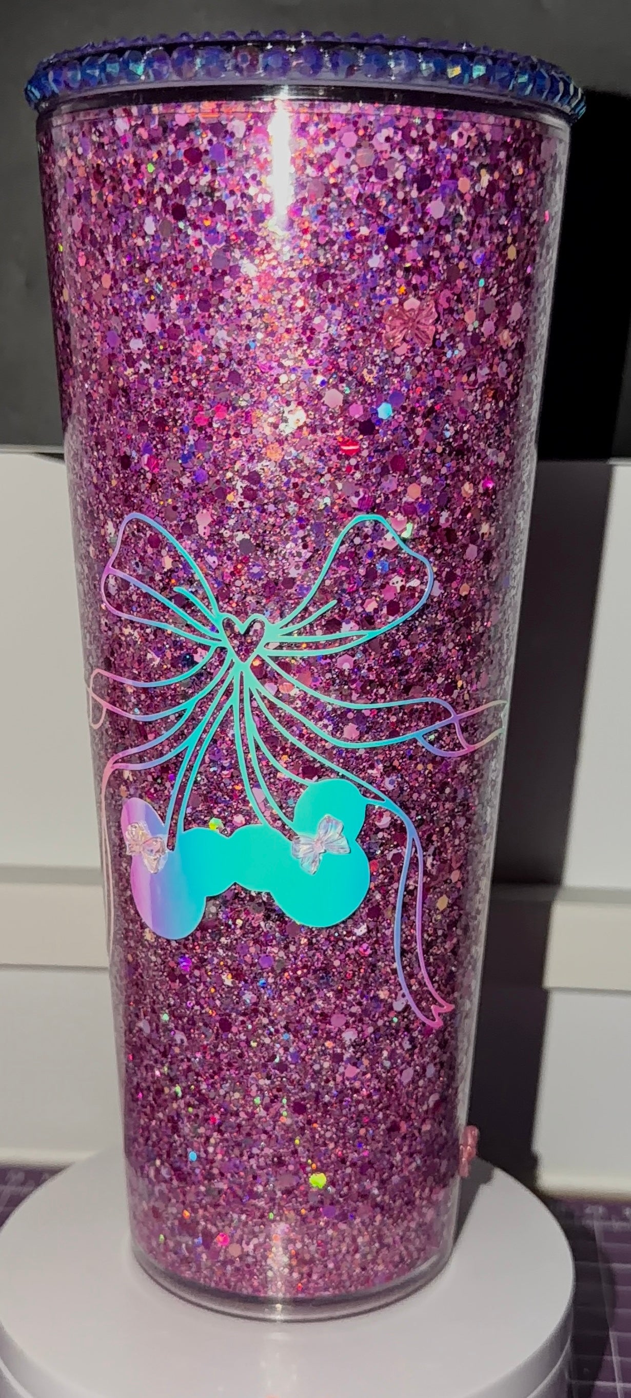 24 oz No Globe Cherry Bow Tumbler