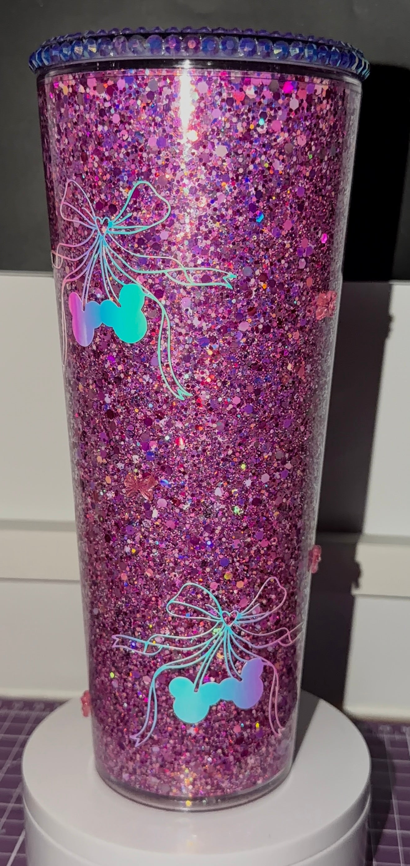 24 oz No Globe Cherry Bow Tumbler