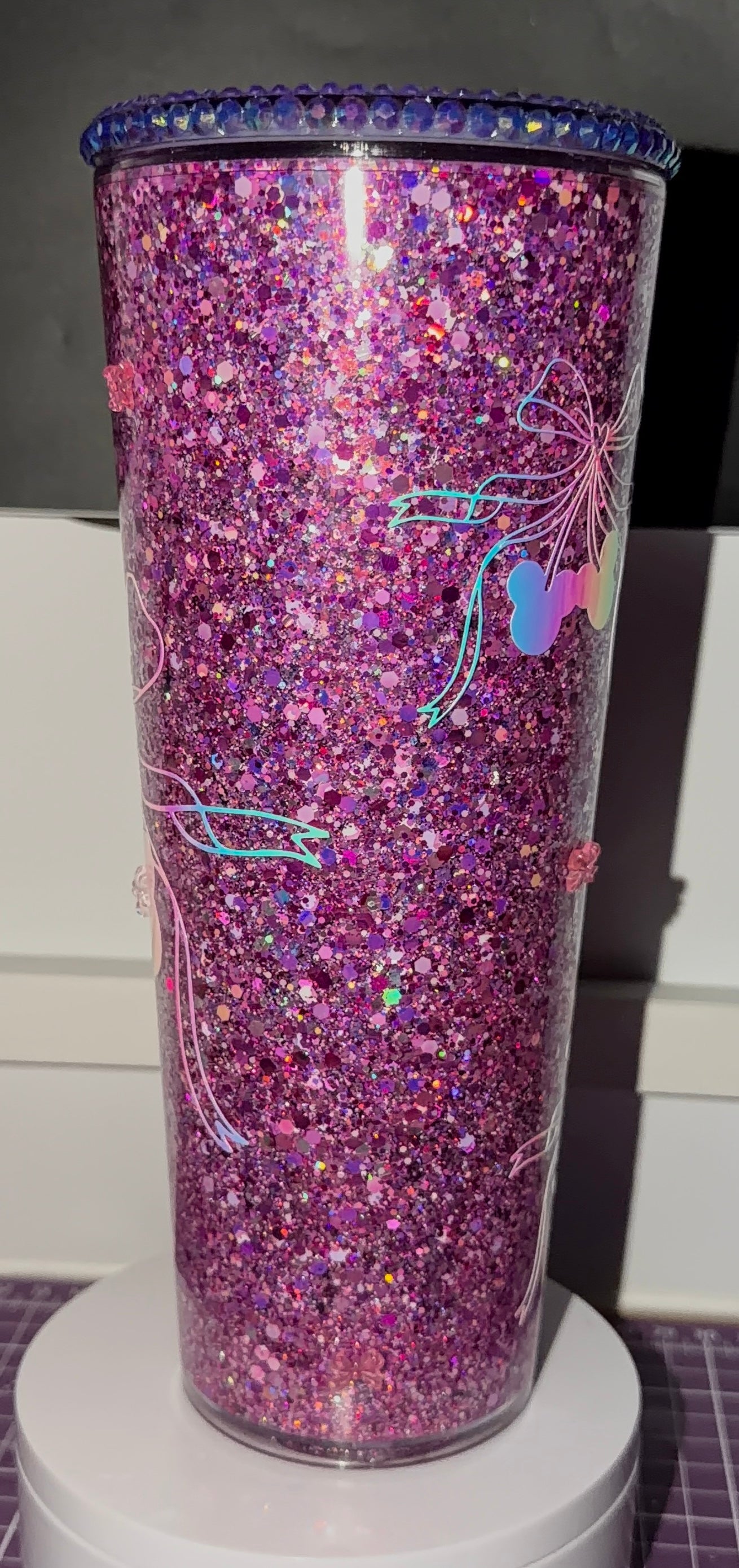 24 oz No Globe Cherry Bow Tumbler